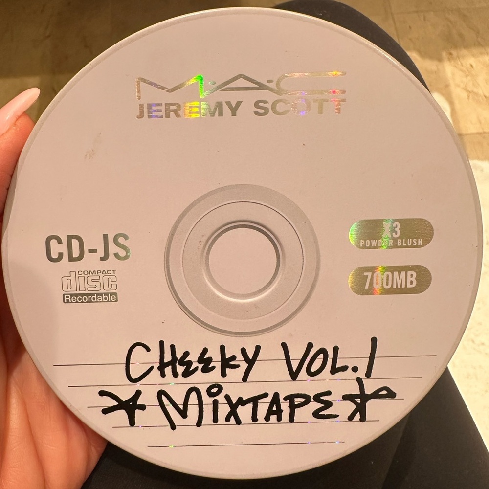 MAC x Jeremy Scott Cheeky Vol 1 Mixtape Palette